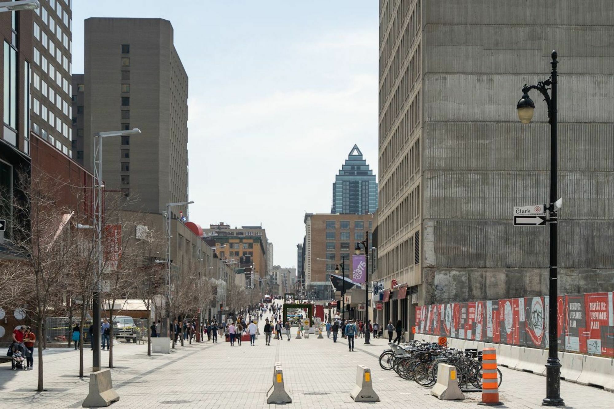 Appartamento Sharp Studio In Quartier Des Spectacles By Sonder Montréal Esterno foto